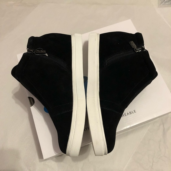 NIB Aqua College Glady Black Suede Waterproof Flatform Wedge Sneaker Size 8.5 - Picture 4 of 12